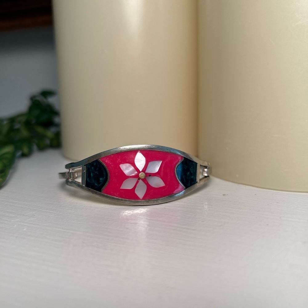 Vintage Alpaca Mexico Mother of Pearl Bracelet - Picture 6 of 9